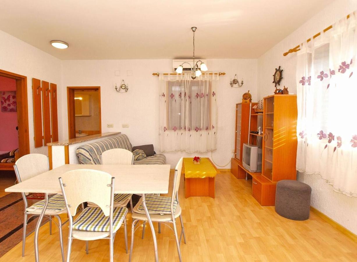 Alma Apartment Porec Luaran gambar